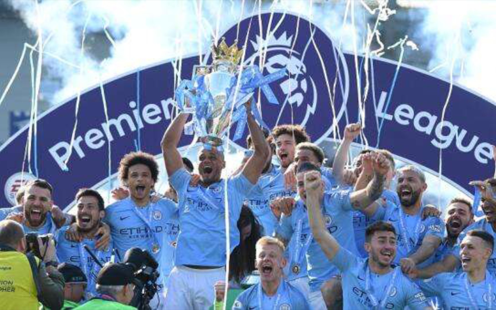 俱乐部为迎 俱乐部为迎